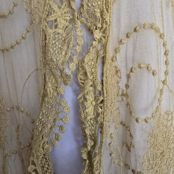 Boho Lace Crocheted Edge Scarf Hippie Chic Whimsical - Picture 3 of 3